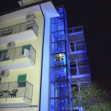 Hotel Da Giovanna Lignano Sabbiadoro Eksteriør bilde