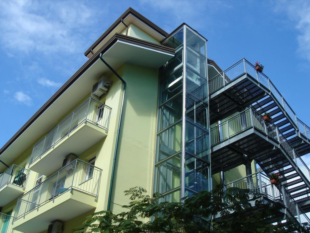 Hotel Da Giovanna Lignano Sabbiadoro Eksteriør bilde