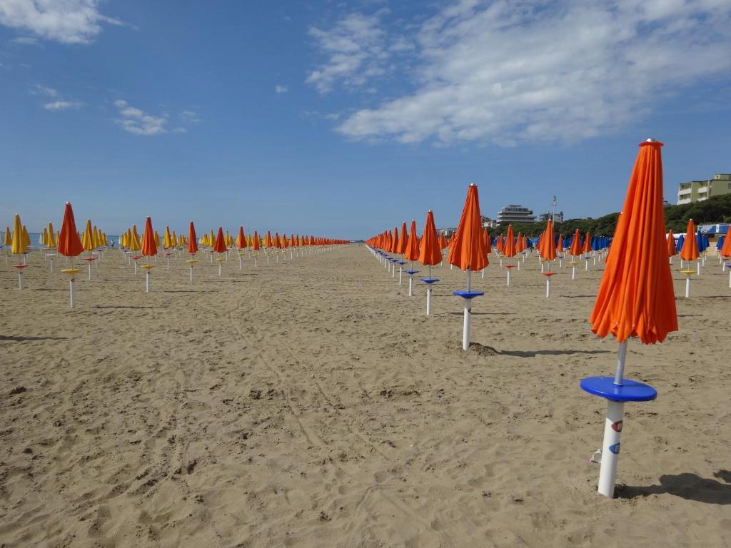 Hotel Da Giovanna Lignano Sabbiadoro Eksteriør bilde